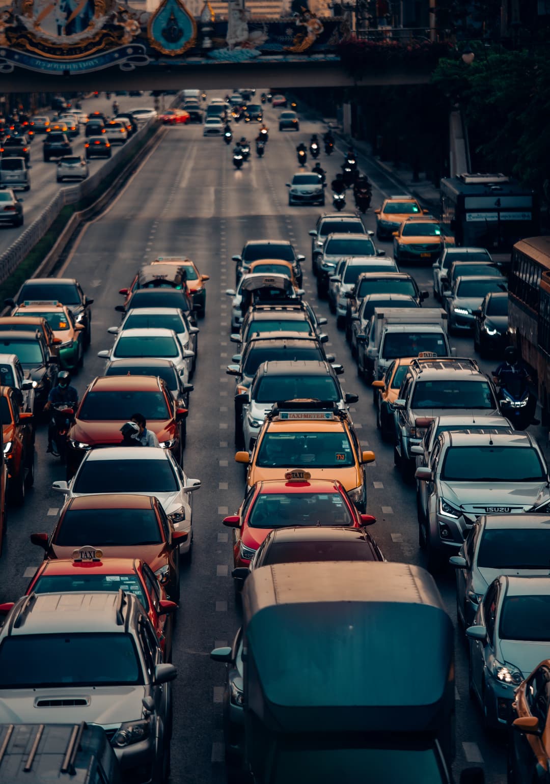 Smart Traffic Management System with AI-powered control